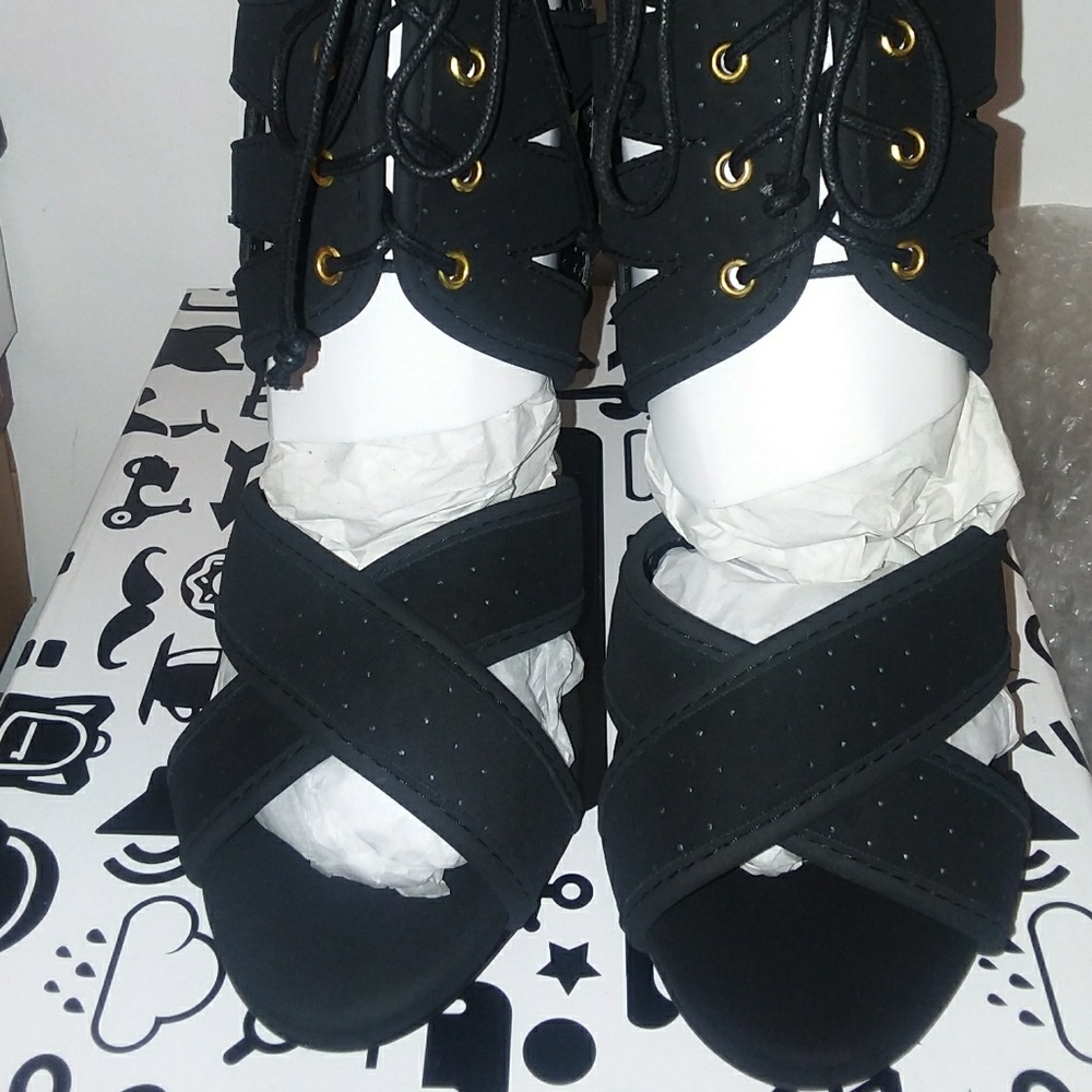 🛑QUPID Black Strappy Cage Lace Up Stiletto  Heels - Picture 6 of 7